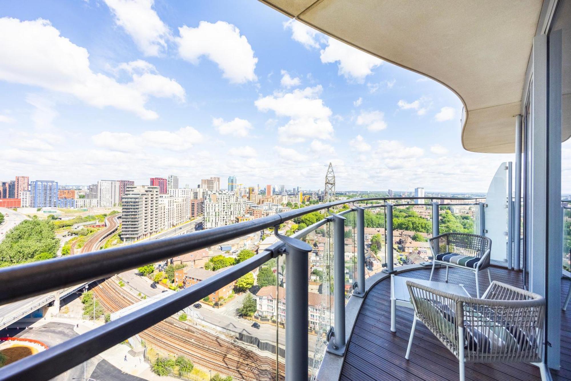 Austin David Apartments Excel 伦敦 外观 照片